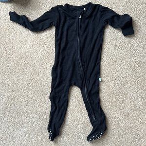 Posh peanut onesie black